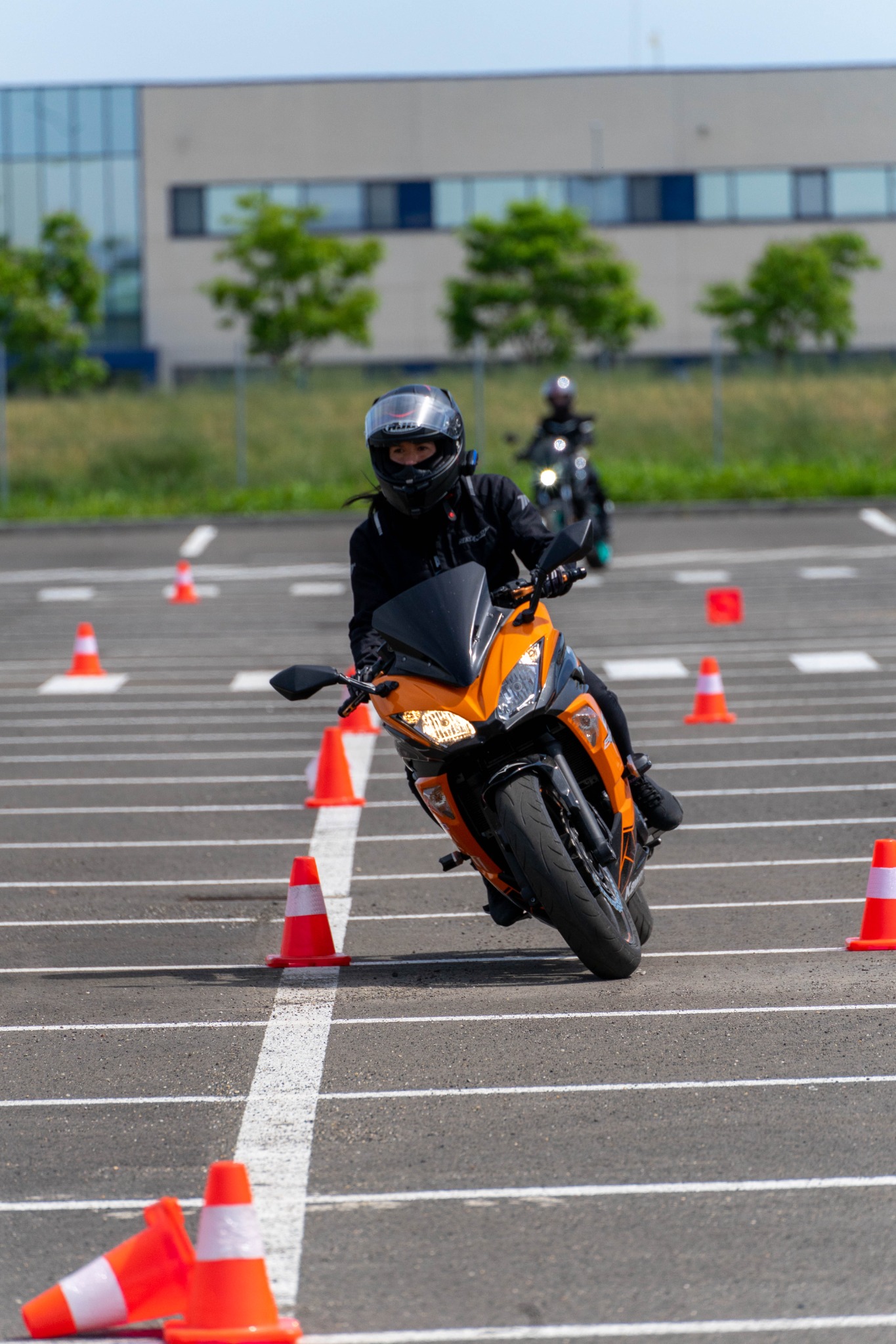 Comunitate pe doua roti Curs defensiv moto caritabil 3