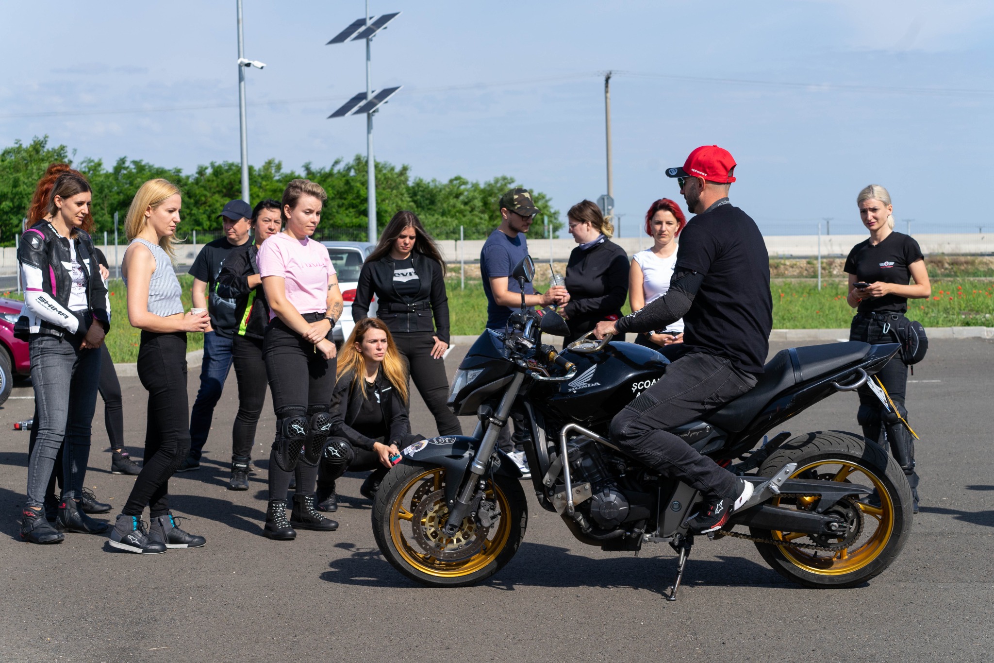 Comunitate pe doua roti Curs defensiv moto caritabil 5